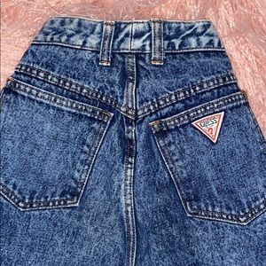 GUESS Jeans.